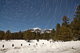 Moving stars around Humphreys Peak Arizona