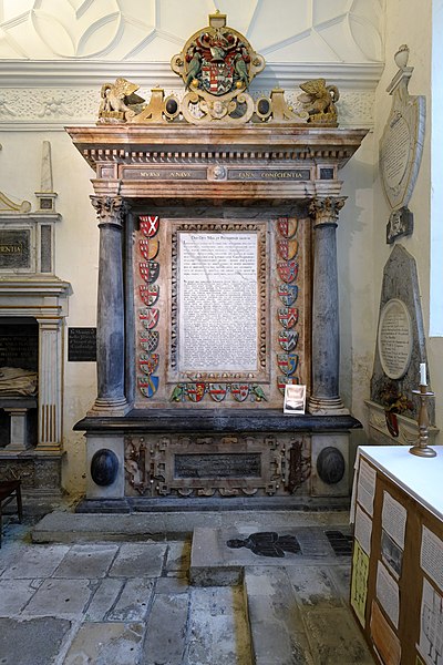 File:Interior of Lumley Chapel, view of the forward-left wall.jpg