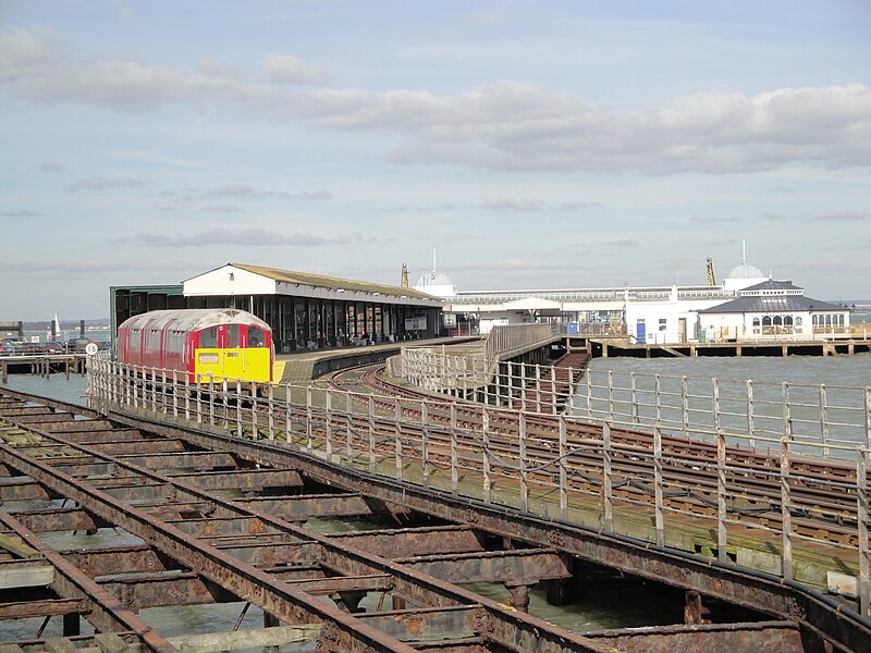 File:Island Line train departing Ryde Pier Head.JPG