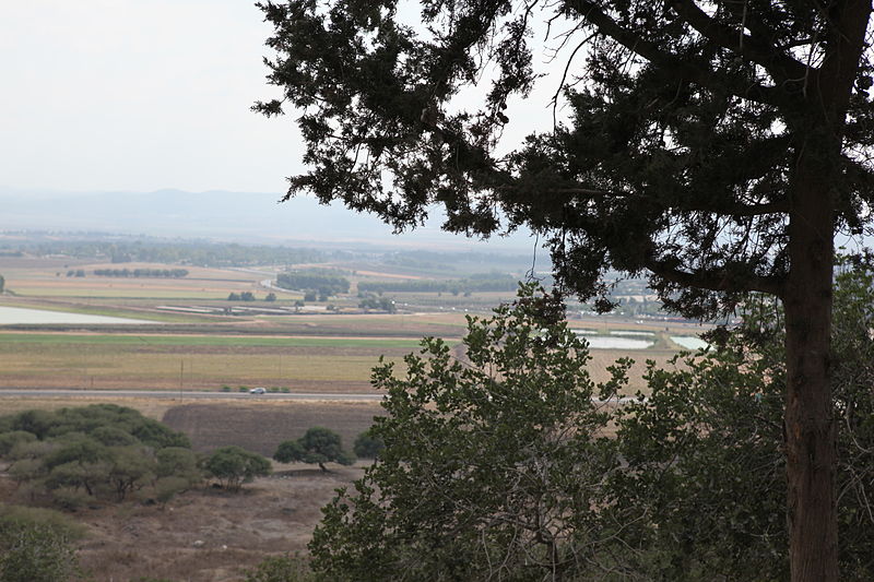 File:Israel Jezreel Valley (8118656982).jpg