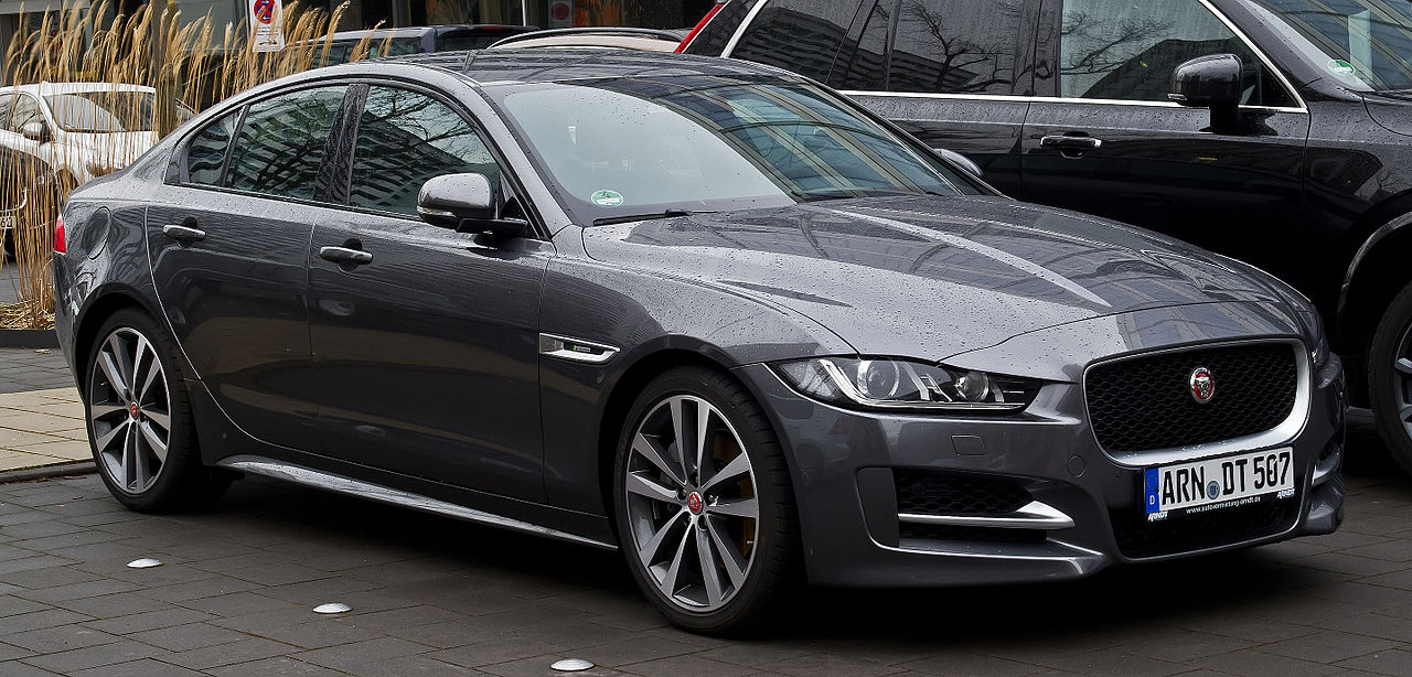 Image of Jaguar XE 20t R-Sport – Frontansicht, 21. Februar 2016, Düsseldorf