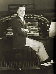 Jesse Crawford et l'orgue Wurlitzer.