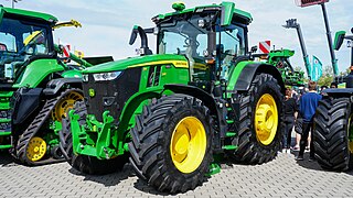 John Deere 7R 330 agra 2024 (DSC01432).jpg