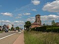 Kaggevinne, de Heilige Kind Jezuskerk in straatzicht