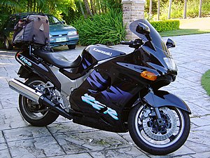 Kawasaki Ninja ZX-11 - Wikipedia