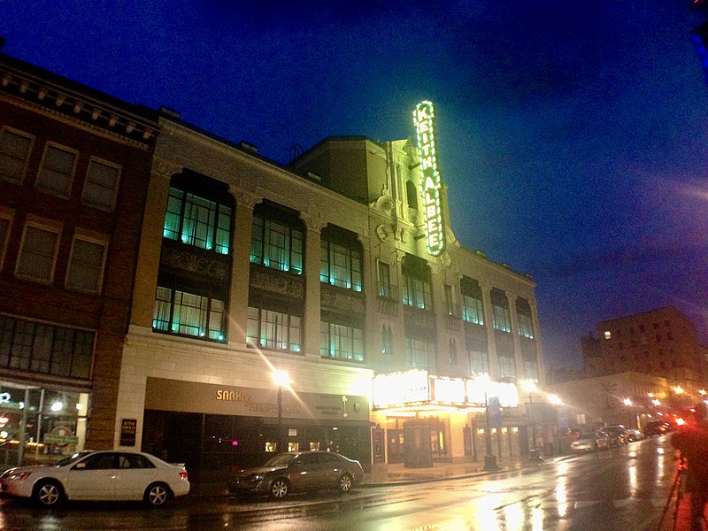 File:Keith-Albee Performing Arts Center at Night 2015.jpg