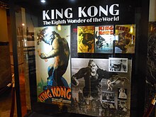 King Kong graphics at the Empire State Building. King Kong ESB.JPG