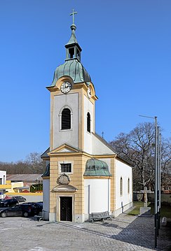 Klein-Neusiedl - Kirche.JPG