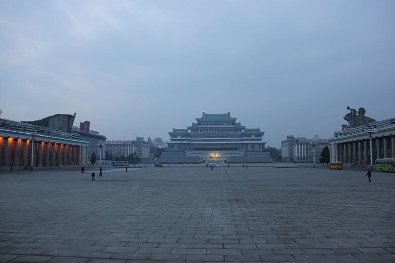 File:Laika ac Kim Il Sung Square (11969099615).jpg