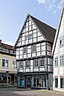 This image shows a heritage building in Germany, located in the North Rhine-Westphalian city Lemgo.
Fachwerk-Traufenhaus