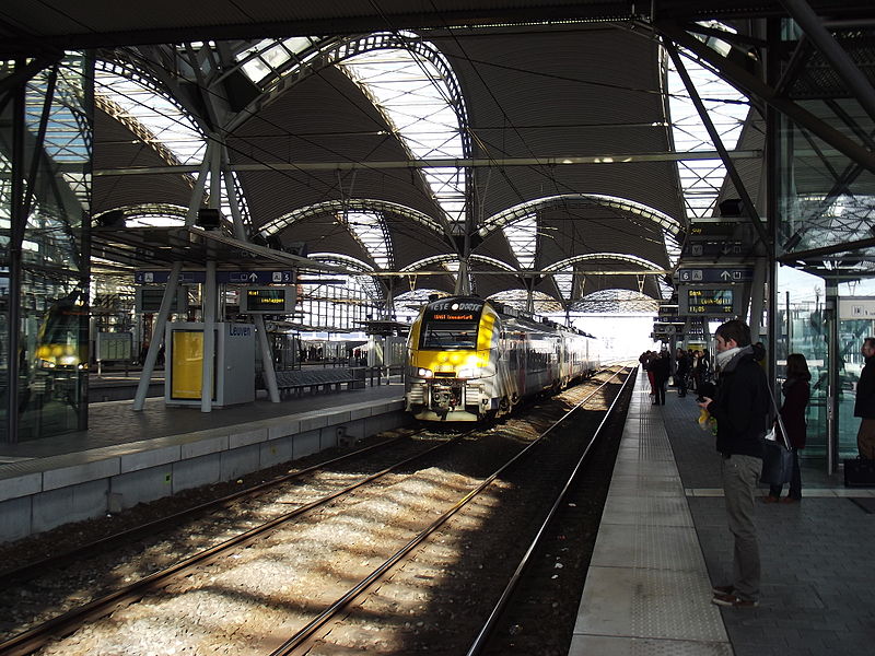 File:Leuven station AM08 2014.jpg