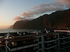 The sun setting over Los Gigantes