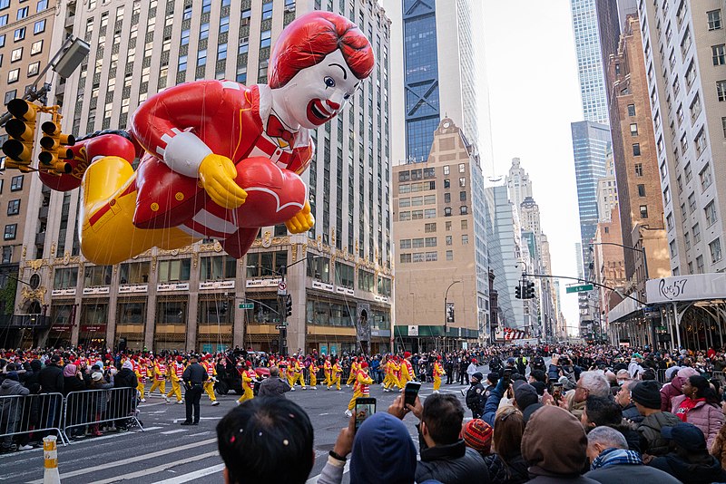 Macy's Thanksgiving Day Parade - Wikipedia