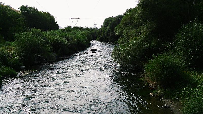 File:Malishka River, Armenia.jpg