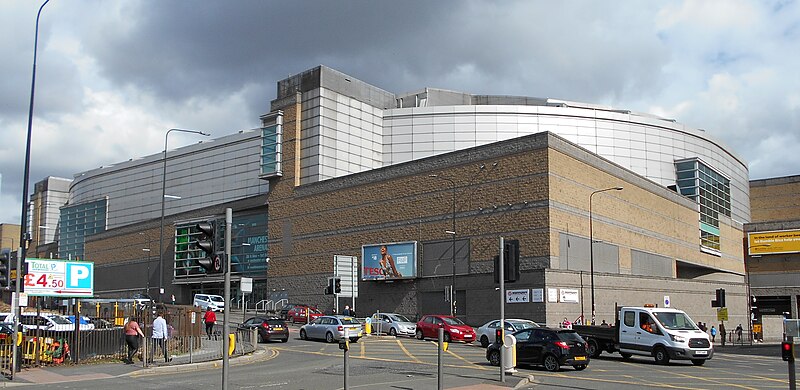 800px-Manchester_Arena_exterior,_(2)_May