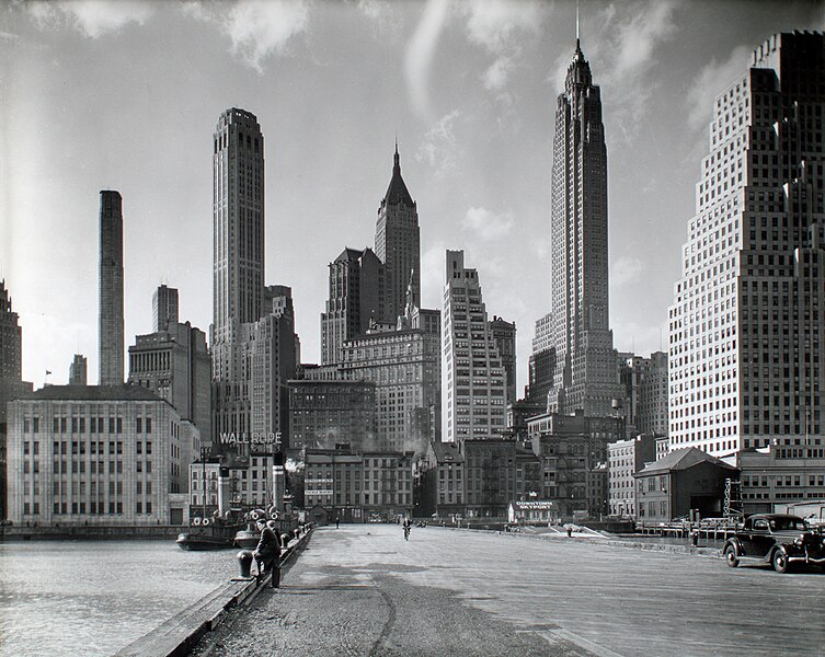 File:Manhattan Skyline I South Street and Jones Lane Manhattan by Berenice Abbott March 26 1936.jpg