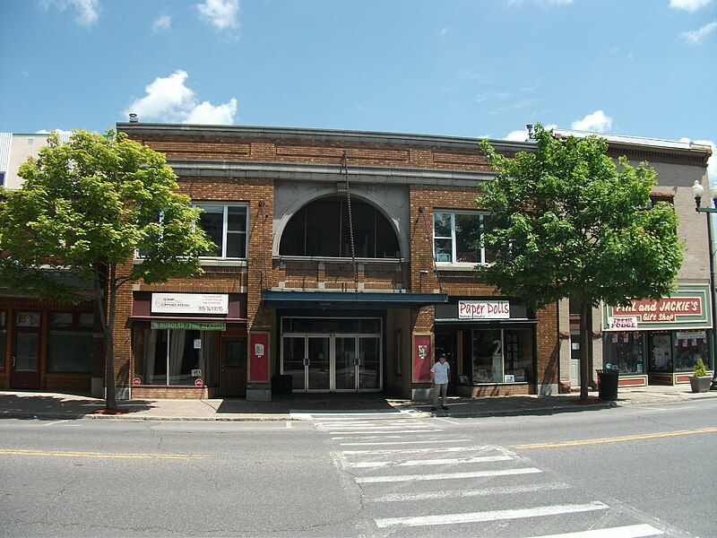 File:Massena, New York - 5830145983.jpg