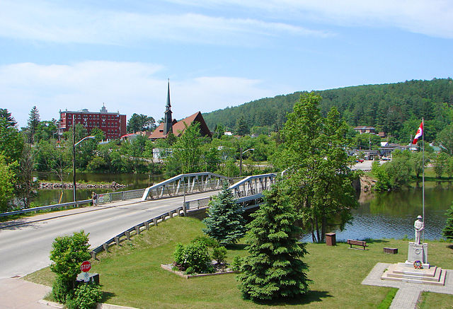 2006 view from downtown Mattawa with Highway 533 and the Mattawa River.