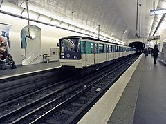Metro de Paris - Ligne 3 - Villiers 01.jpg