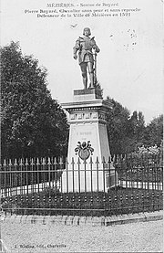 Statue du chevalier Bayard.