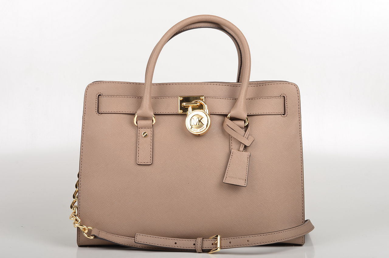 File:Michael Kors Hamilton LG EW Satchel Tasche 30F4GHMS7T Kalbsleder taupe  - dark dune (1) (16355608117).jpg - Wikimedia Commons