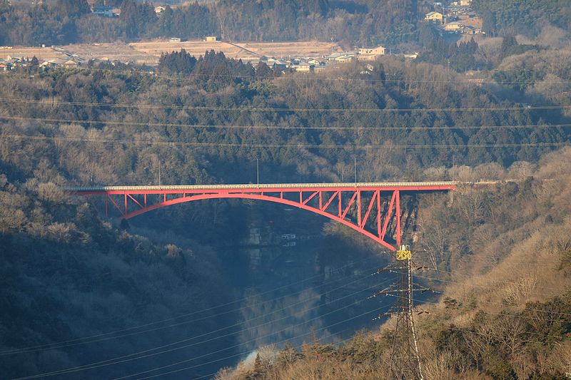 File:Mie Bridge from Naegi Castle.jpg