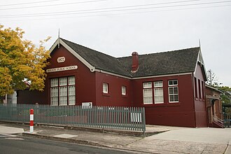 Milton Public School built in 1877 Milton Public School.JPG