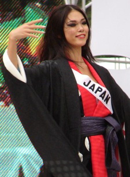 Tập_tin:Miss_Universe_2007-2.jpg