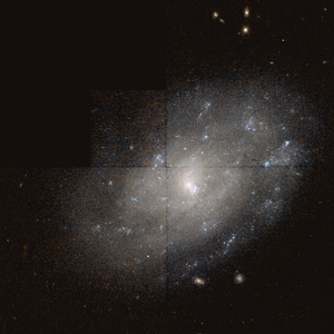 High-resolution image of the spiral galaxy NGC 4635 using the Hubble space telescope