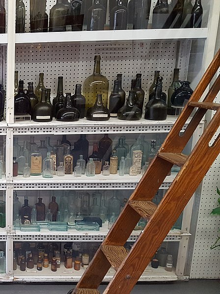 File:National Bottle Museum; Ballston Spa, NY (35897026756) (cropped).jpg