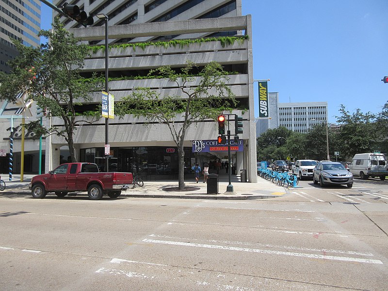 File:New Orleans Central Business District 25 July 2018 03.jpg