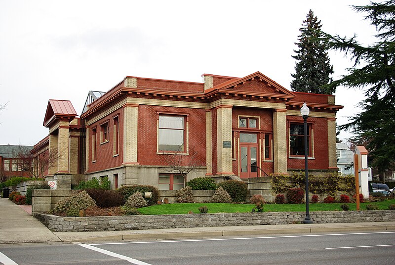 File:Newberg Oregon library.JPG