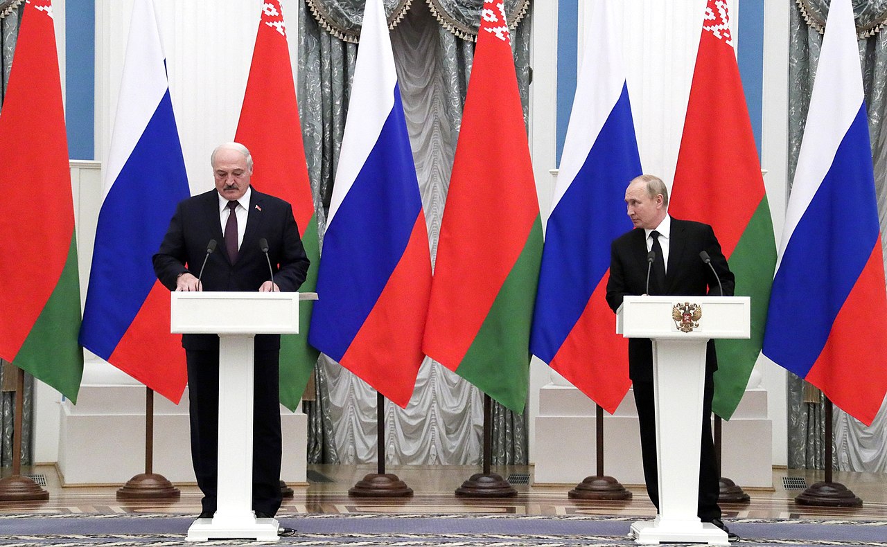 Pressekonferenz im Anschluss an die Gespräche zwischen Russland und Weißrussland (2021-09-09).jpg