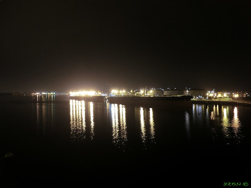 File:Night Terminal 2014 - panoramio.jpg