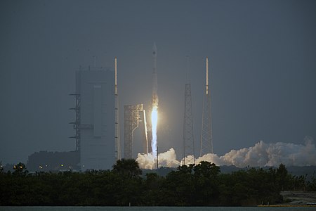 Cygnus AtlasV launch at Cape Canaveral (6 December 2015)