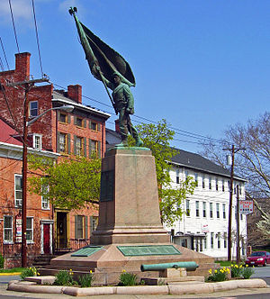 Monument to the 124th in downtown Goshen Orange Blossoms statue, Goshen NY.jpg