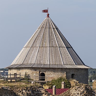 472. Королевская (Нарышкина) башня крепости Орешек Автор — Tsy1980
