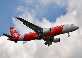 De Airbus A320-200 PK-AXC van AirAsia in april 2014.