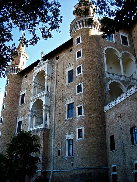 File:Palazzo Ducale Urbino.jpg