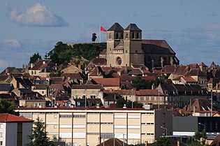 Panoramic view of the old historical center of Gourdon, as seen from the Westside - panoramio.jpg