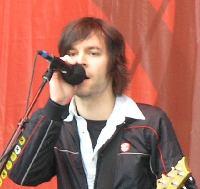 Vocalist and guitarist Pete Loeffler performing in 2007