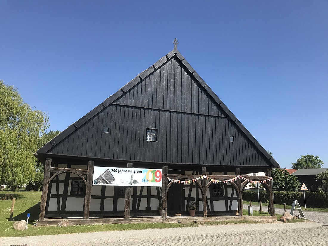 Giebellaubenhaus (Pillgram)