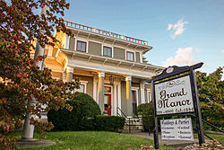 Pitcher-Goff House with sign.jpg