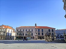 Archivo:Plaza_de_la_Peregrina_en_Pontevedra_capital.jpg