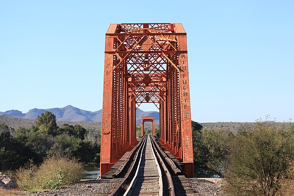 Bridge across the Río Fuerte at El Fuerte