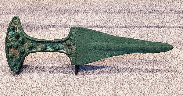 An Iron Age dagger, dated to 1,000 BCE, from Qattara. Displayed at the Louvre Abu Dhabi on loan from Al Ain Museum.