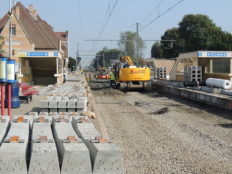 File:Rail works in de panne station.JPG