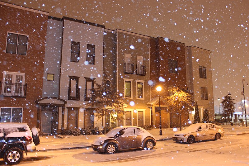 File:Rare snow day in Vine City 2014.JPG