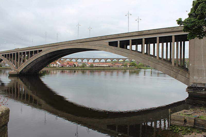 File:Royal Tweed Bridge - geograph.org.uk - 3476744.jpg