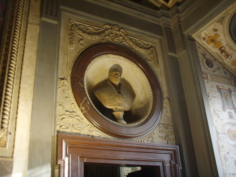 File:Sala di leone X, Gino Lorenzi, busto di Leone X.JPG
